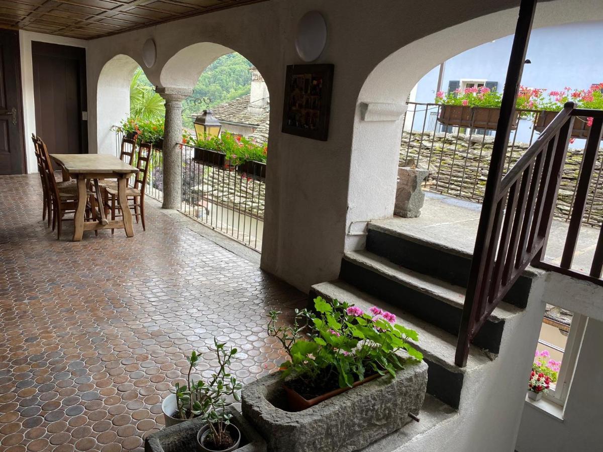 Hotel Antico Intragna Exterior photo
